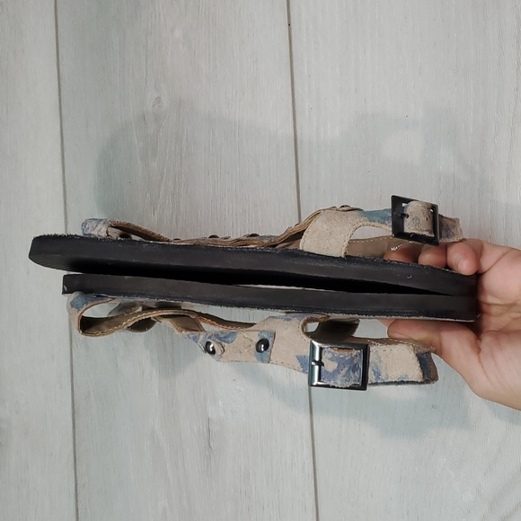 OTBT Womens Floral Loop Toe Sandals Flats shoes sz 7 - Picture 10 of 12